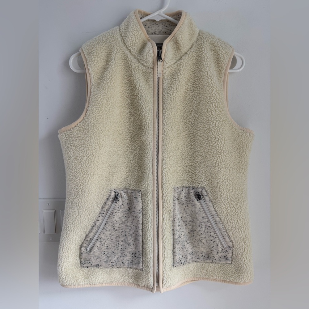 T By Talbots Ivory Faux Sherpa Full Zip Fleece Vest W/ Knit Pockets Size MP‎